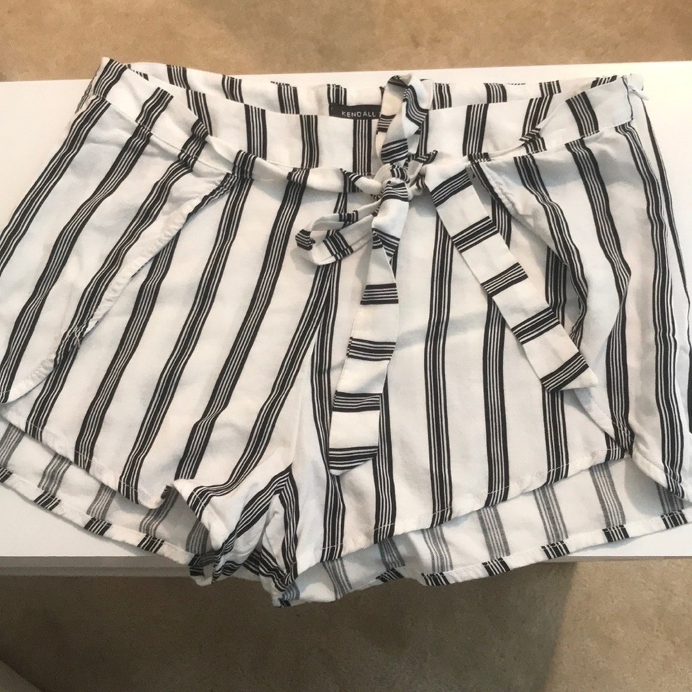 striped flowy shorts